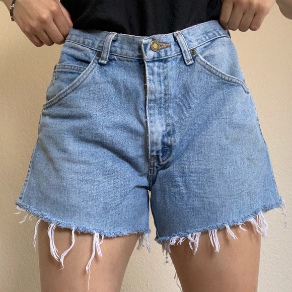 Wrangler Pants - Vintage Wrangler Light-Wash Jean Shorts